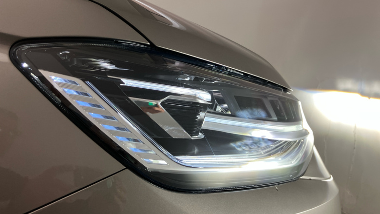 Volkswagen Caddy Cargo C20 Diesel 2.0 TDI 122PS Commerce Pro Van DSG [Tech Pack]